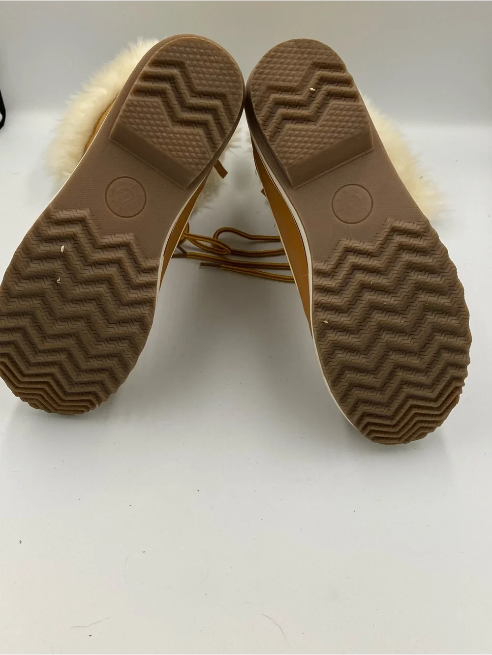 Global Win warm tan